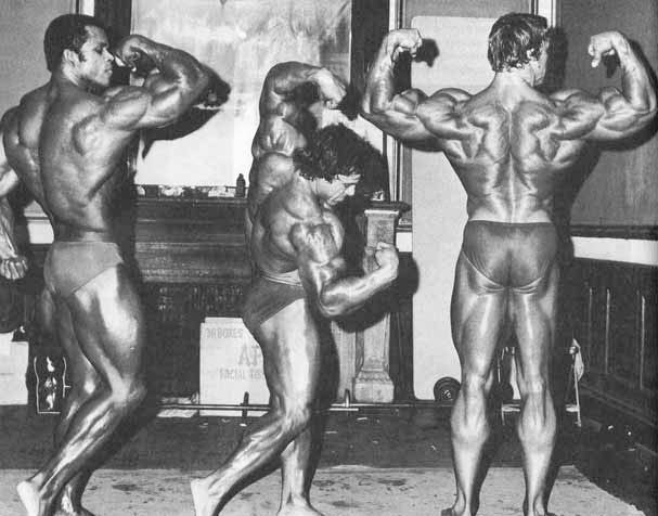 Арнольд Шварценеггер, Arnold Schwarzenegger на турнире Мистер Олимпия 1973 вместе с Серж Нюбре, Франко Коломбо