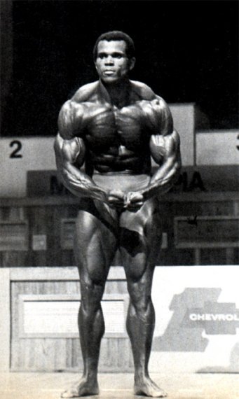 Серж Нюбре, Serge Nubret на турнире Мистер Олимпия 1975