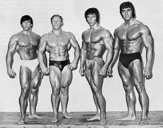 Боер Коу, Boyer Coe на турнире Мистер Олимпия 1978 вместе с Деннис Тинерино, Тони Еммот, Фрэнк Зейн