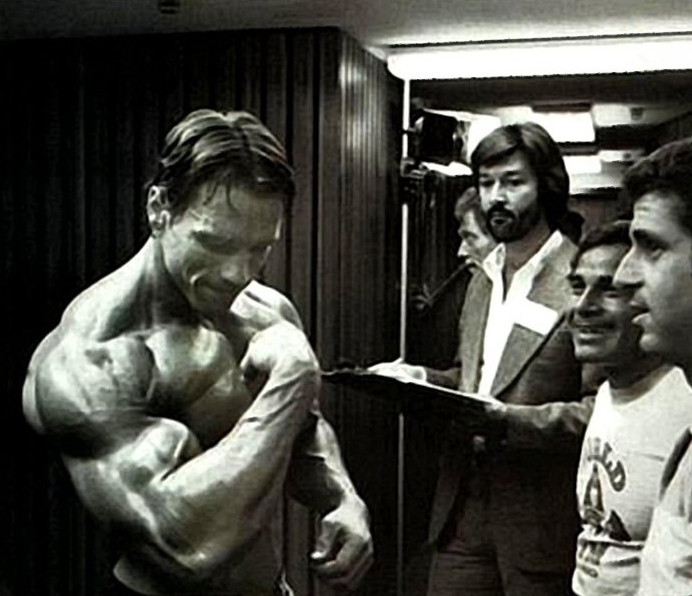 Арнольд Шварценеггер, Arnold Schwarzenegger на турнире Мистер Олимпия 1980 вместе с Франко Коломбо