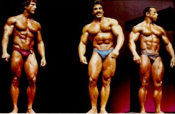 Самир Баннут, Samir Bannout на турнире Мистер Олимпия 1982 вместе с Крис Дикерсон, Фрэнк Зейн