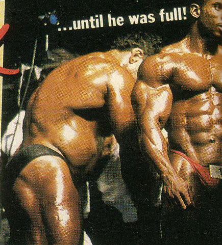 Флекс Уиллер, Flex Wheeler на турнире Мистер Олимпия 1993 вместе с Лу Ферриньо