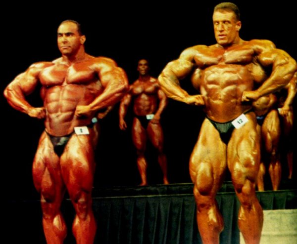 Дориан Ятс, Dorian Yates на турнире Мистер Олимпия 1997 вместе с Нассер Эль Сонбати