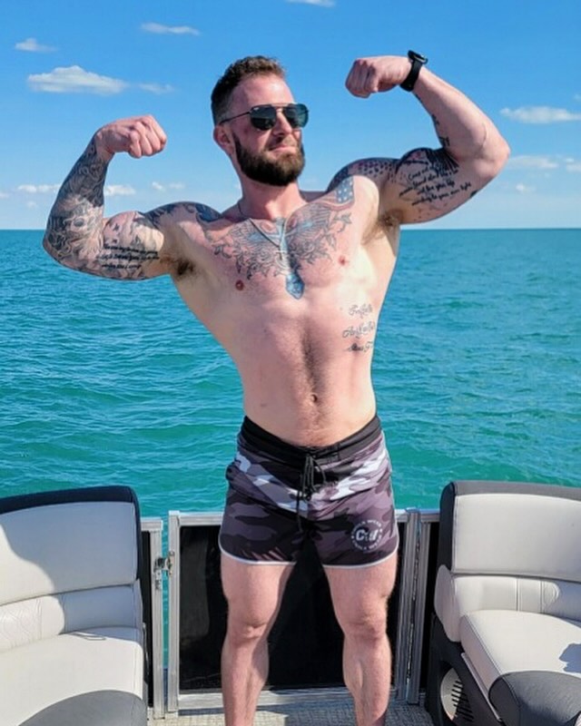 Дастин Оприсиу, Dustin Oprisiu, 