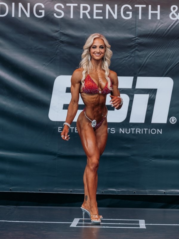 Элизабет Ванг, Elisabet Vang, 