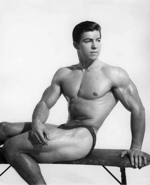 Ларри Скотт, Larry Scott, 