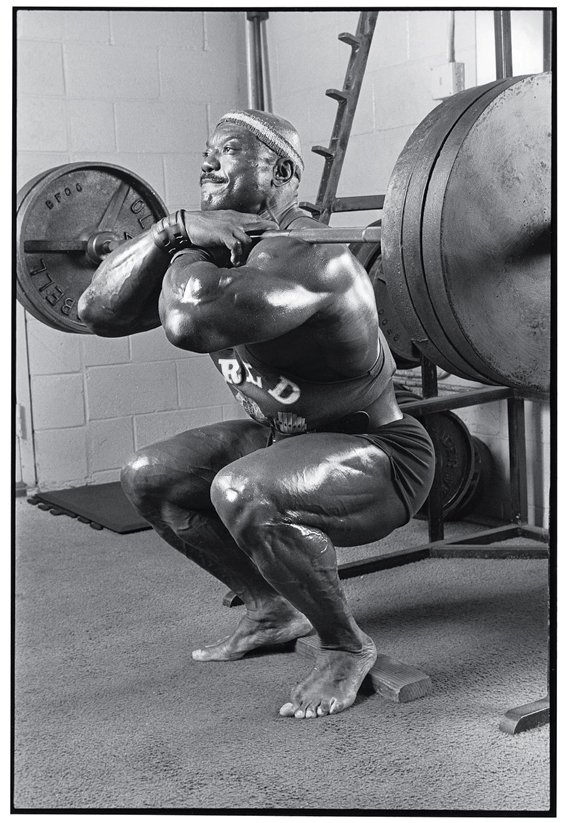 Сержио Олива, Sergio Oliva, Присед со штангой на груди