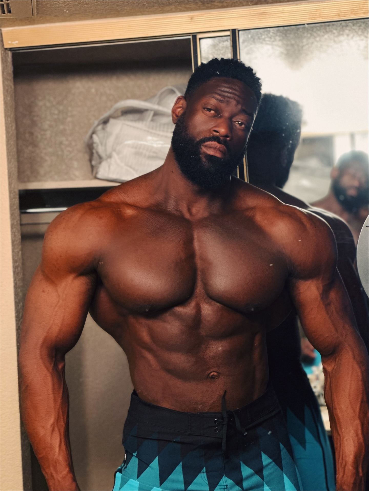 Адейеми Авоеми