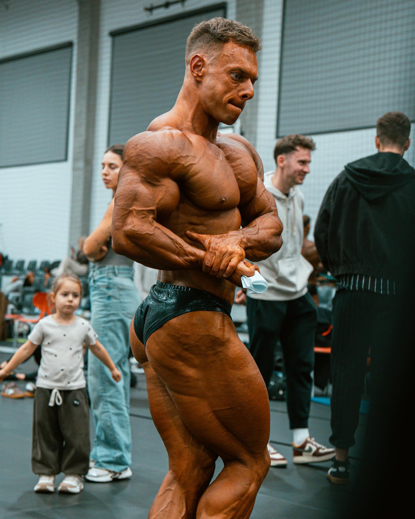 Антон Папежук