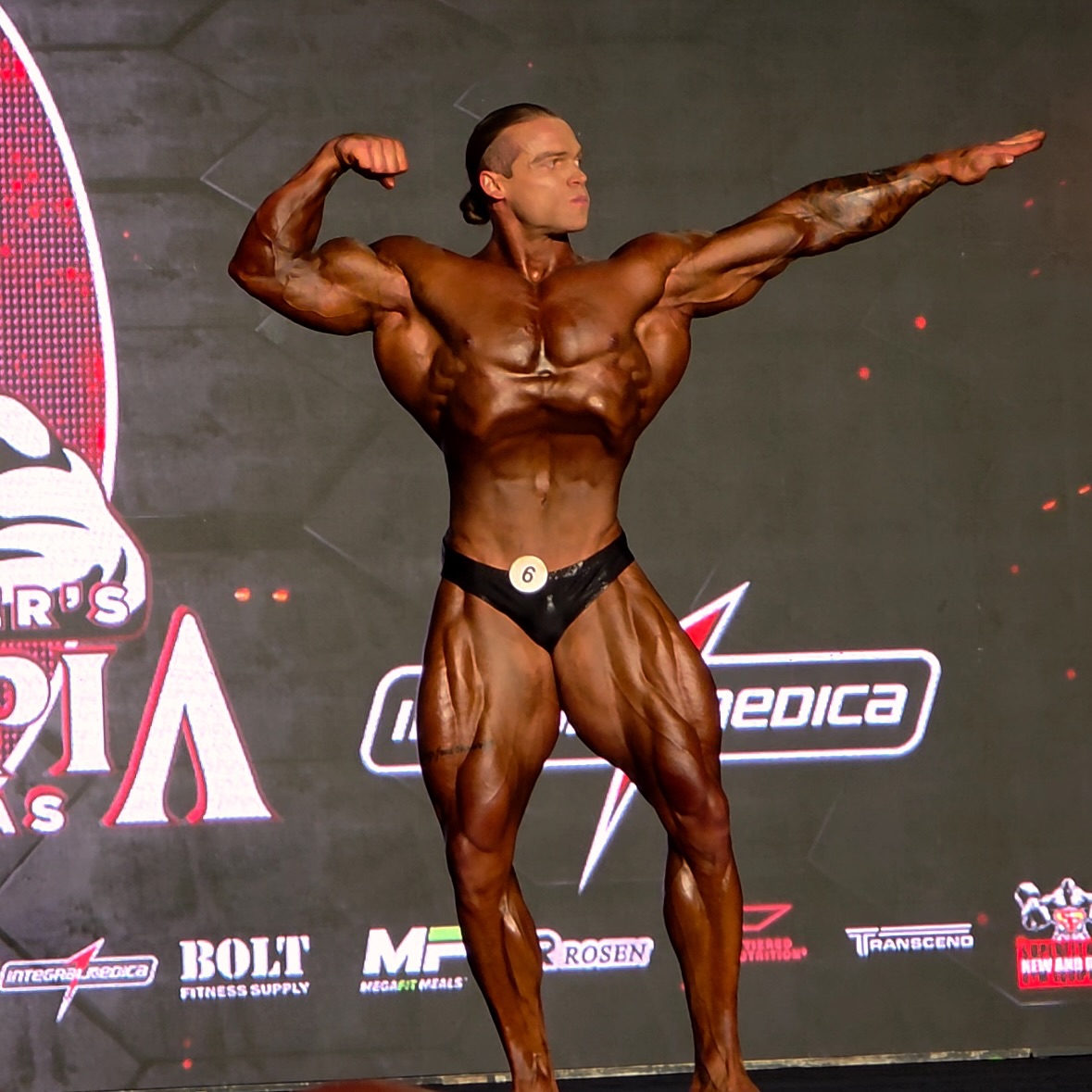 Джастин Бадурина