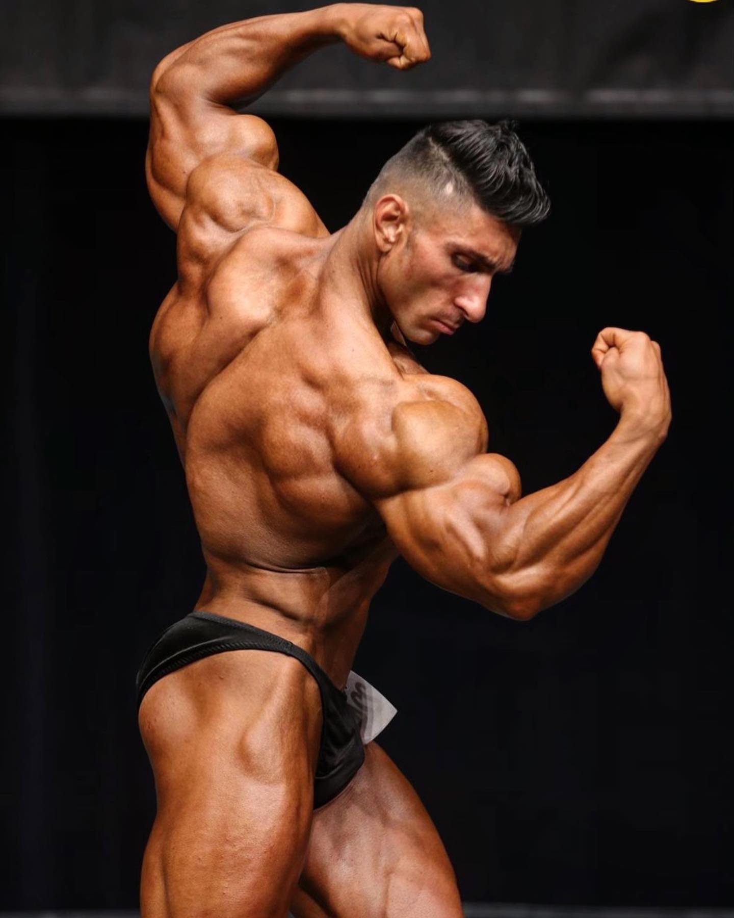 Навеед Ахмад Нотизен