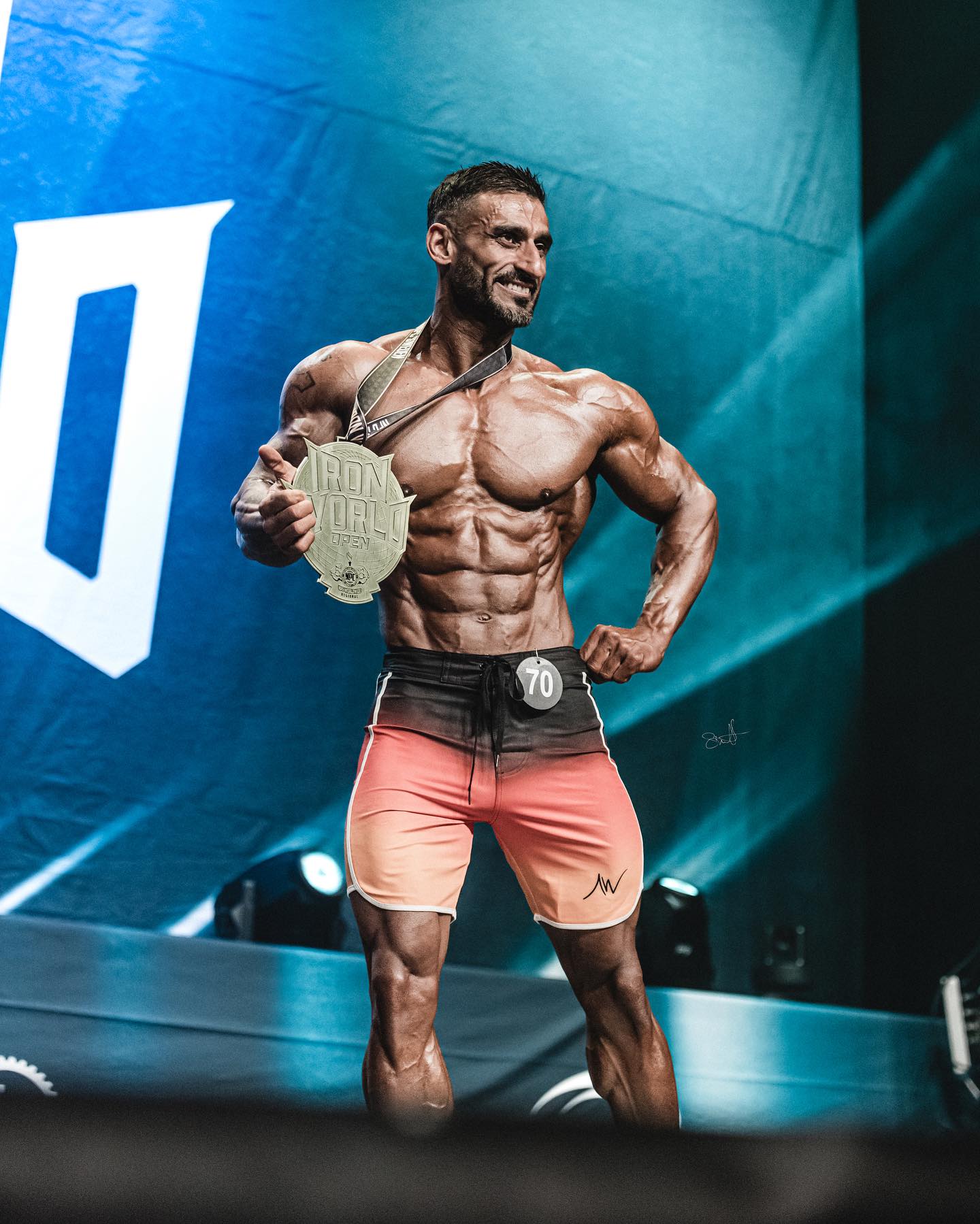 Сари Гхариб