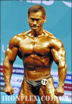 Чемпион по бодибилдингу осужден за взятку