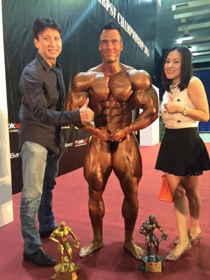 Питер Молнар - новый профессионал IFBB