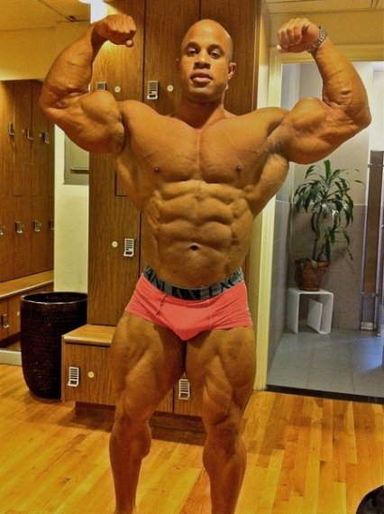 Виктор Мартинез, Victor Martinez на турнире Арнолд Классик Европа 2011