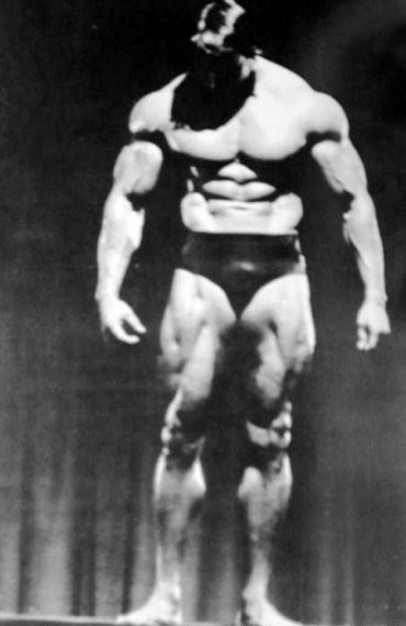 Арнольд Шварценеггер, Arnold Schwarzenegger на турнире Мистер Олимпия 1974