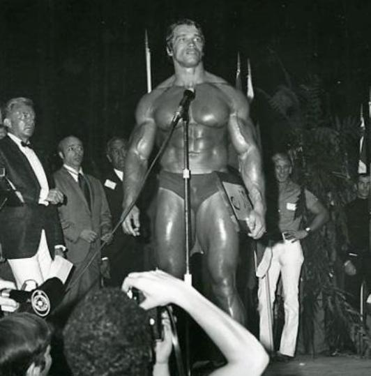 Арнольд Шварценеггер, Arnold Schwarzenegger на турнире Мистер Олимпия 1974