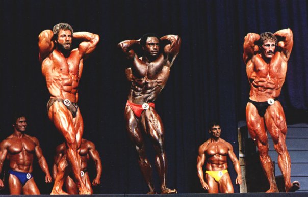 Ли Хейни, Lee Haney на турнире Мистер Олимпия 1983 вместе с Хьюберт Метц, Юсуп Уилкош