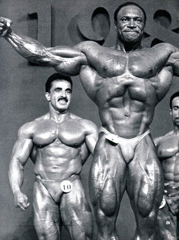 Ли Хейни, Lee Haney на турнире Мистер Олимпия 1989 вместе с Самир Баннут, Мохаммед Беназиза