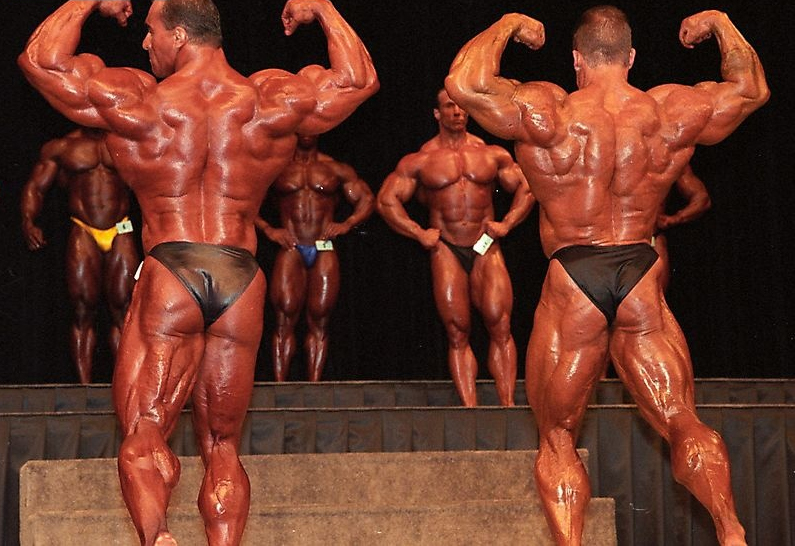 Дориан Ятс, Dorian Yates на турнире Мистер Олимпия 1997 вместе с Нассер Эль Сонбати