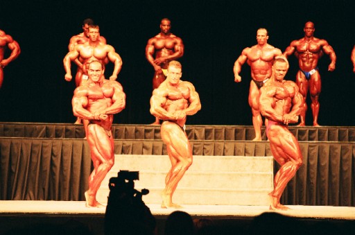 Дориан Ятс, Dorian Yates на турнире Мистер Олимпия 1997 вместе с Нассер Эль Сонбати, Пол Диллет