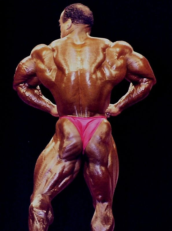 Деннис Джеймс, Dennis James на турнире Мистер Олимпия 2001