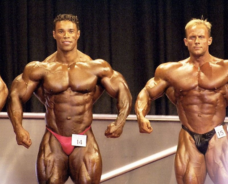 Крейг Титус, Craig Titus на турнире Мистер Олимпия 2001 вместе с Кевин Леврон