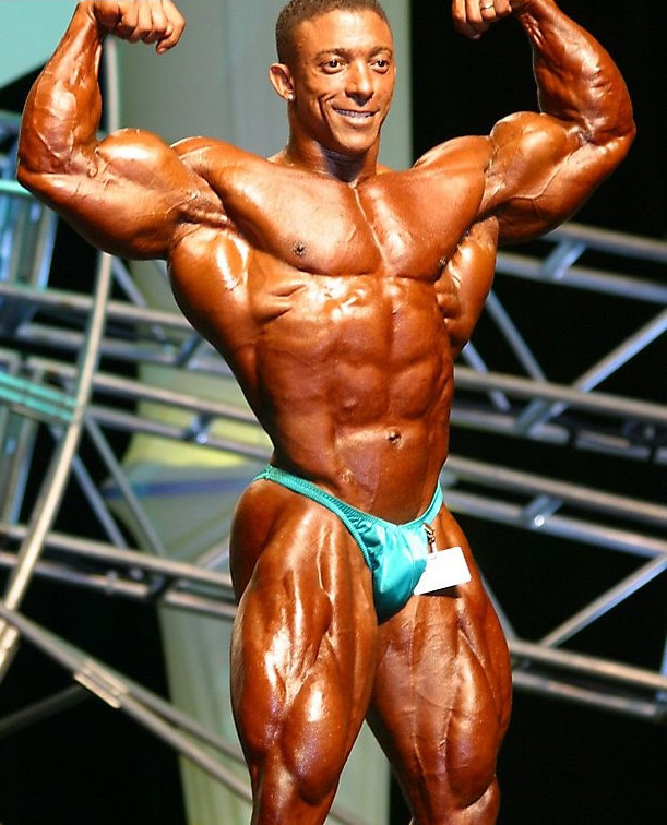 Трой Элвис, Troy Alves на турнире Мистер Олимпия 2003