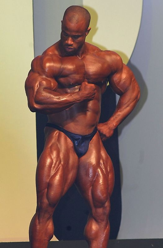Виктор Мартинез, Victor Martinez на турнире Мистер Олимпия 2004