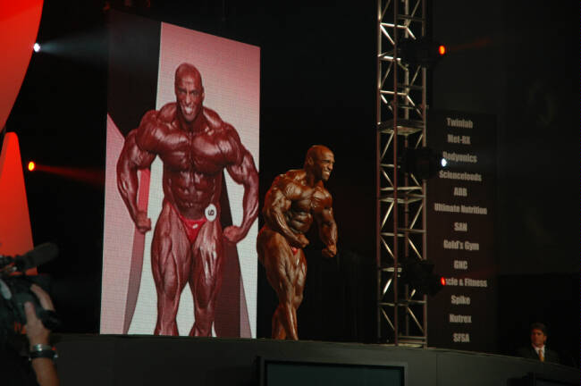 Деннис Джеймс, Dennis James на турнире Мистер Олимпия 2005