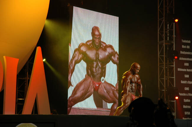 Деннис Джеймс, Dennis James на турнире Мистер Олимпия 2005