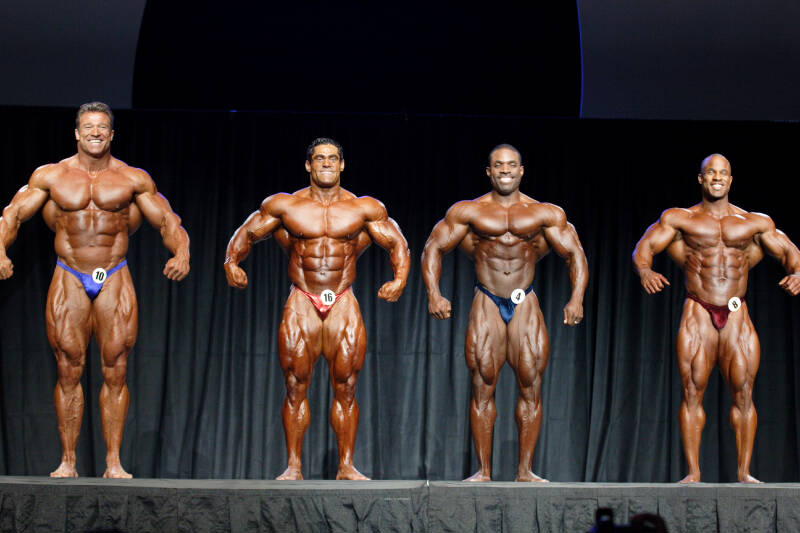 Виктор Мартинез, Victor Martinez на турнире Мистер Олимпия 2005 вместе с Гюнтер Шлиеркамп, Густаво Баделл, Мелвин Энтони
