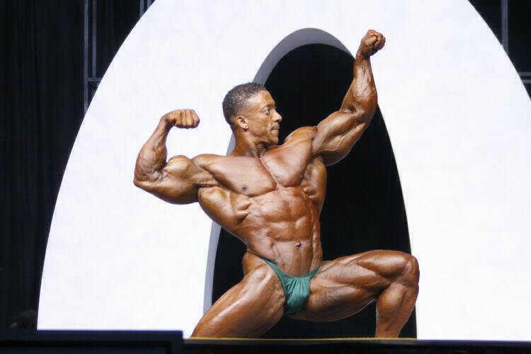 Трой Элвис, Troy Alves на турнире Мистер Олимпия 2006