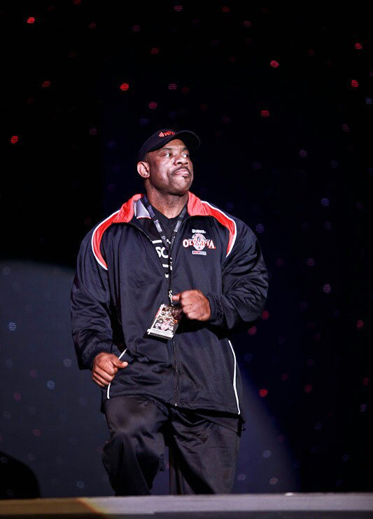 Декстер Джексон, Dexter Jackson на турнире Мистер Олимпия 2010