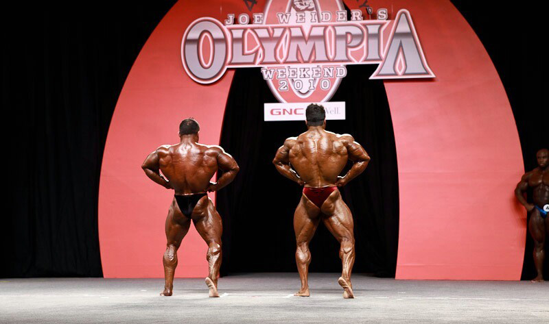 Хосе Реймонд, Jose Raymond на турнире Мистер Олимпия 2010 вместе с Эдуардо Корреа