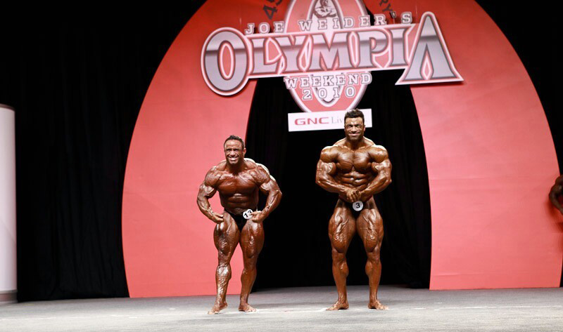 Эдуардо Корреа, Eduardo Correa на турнире Мистер Олимпия 2010 вместе с Хосе Реймонд