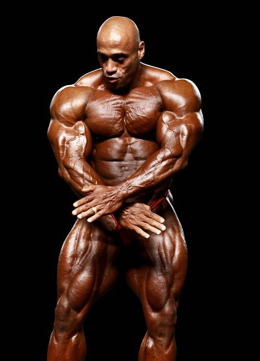 Деннис Джеймс, Dennis James на турнире Мистер Олимпия 2010
