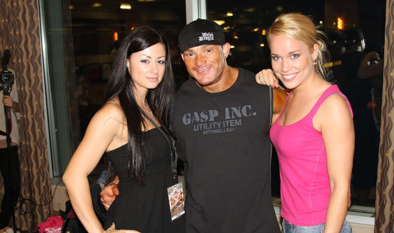 Джеймс Флекс Льюис, James Flex Lewis на турнире Мистер Олимпия 2011