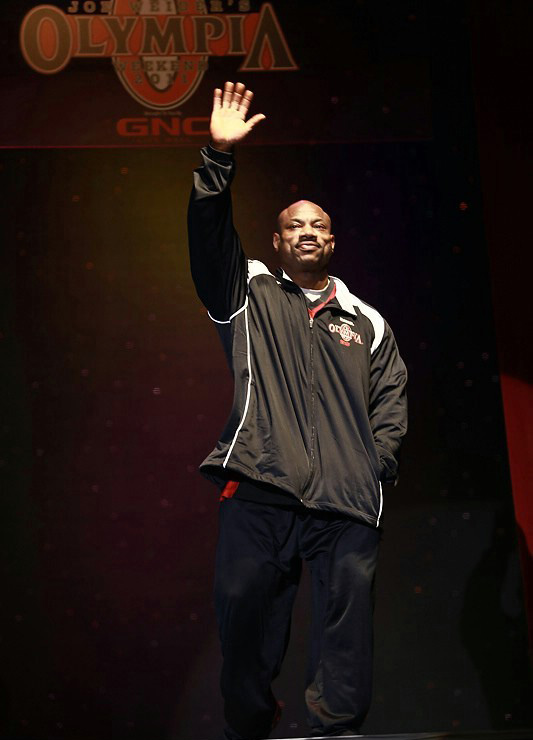Декстер Джексон, Dexter Jackson на турнире Мистер Олимпия 2011