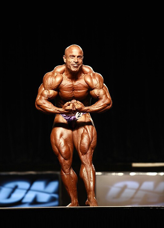 Майкл Кефалианос, Michael Kefalianos на турнире Мистер Олимпия 2011