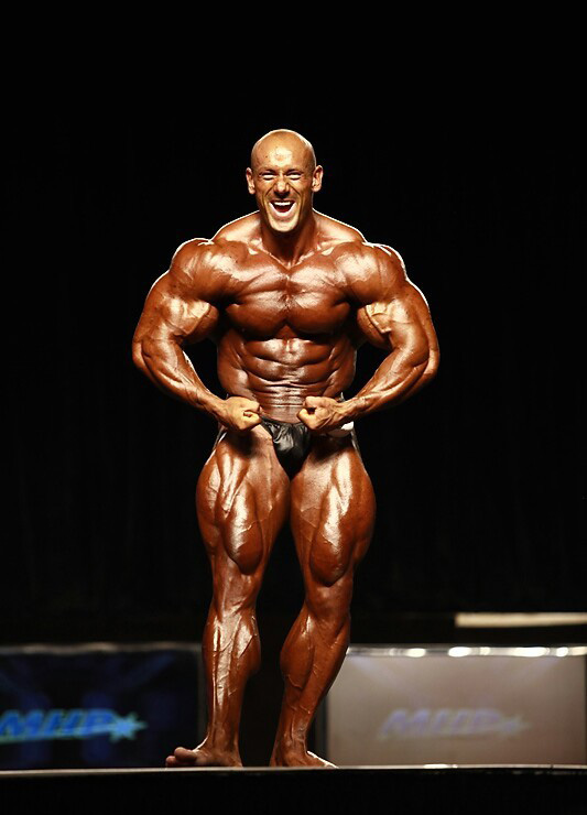 Роберт Бурнейка, Robert Burneika на турнире Мистер Олимпия 2011