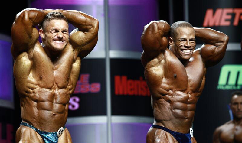 Джеймс Флекс Льюис, James Flex Lewis на турнире Мистер Олимпия 2012 вместе с Дэвид Хенри