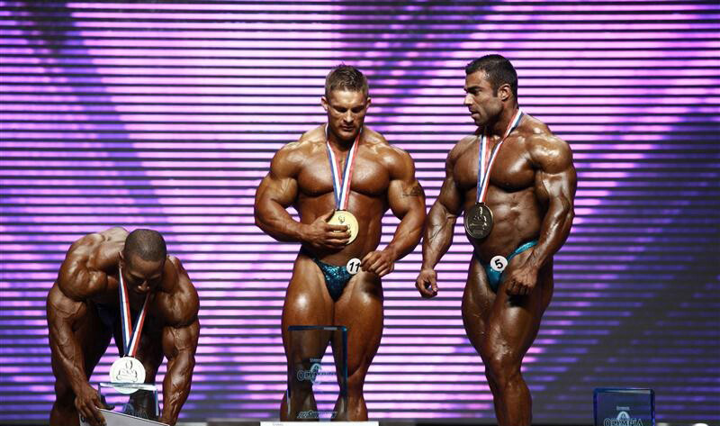 Джеймс Флекс Льюис, James Flex Lewis на турнире Мистер Олимпия 2012 вместе с Дэвид Хенри, Эдуардо Корреа