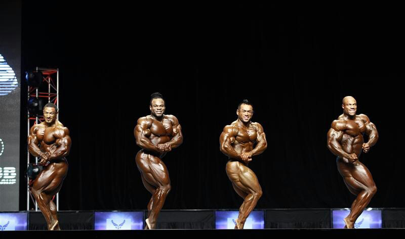 Хидетада Ямагиши, Hidetada Yamagishi на турнире Мистер Олимпия 2012 вместе с Ролли Винклаар, Кай Грин, Фил Хит