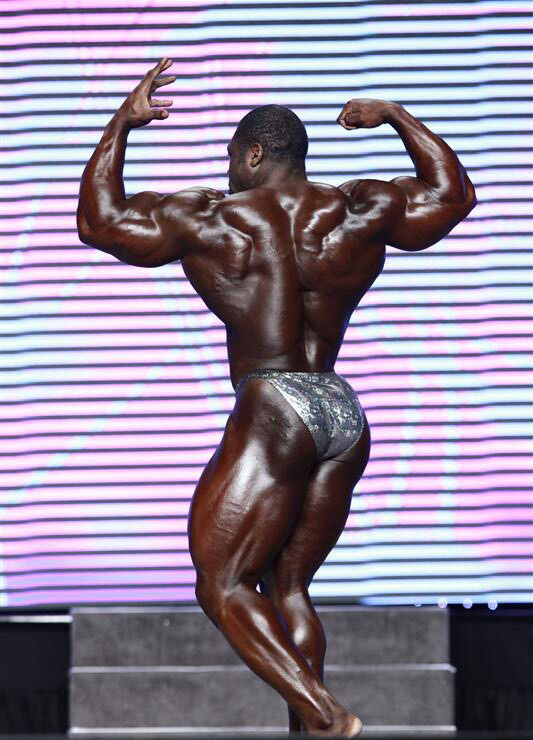 Лионель Бейек, Lionel Beyeke на турнире Мистер Олимпия 2012