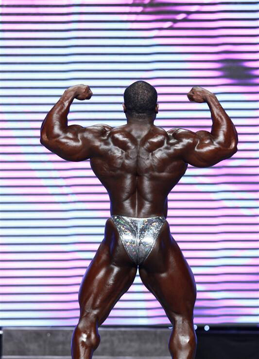 Лионель Бейек, Lionel Beyeke на турнире Мистер Олимпия 2012