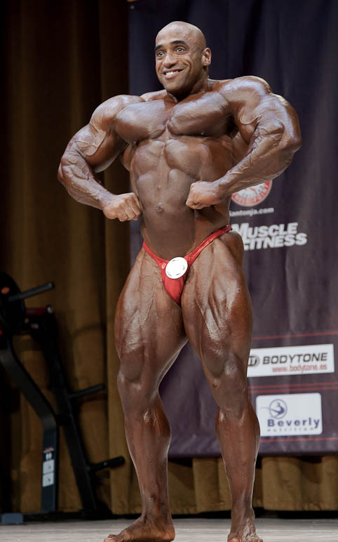 Деннис Джеймс, Dennis James на турнире Мистер Европа Про 2010