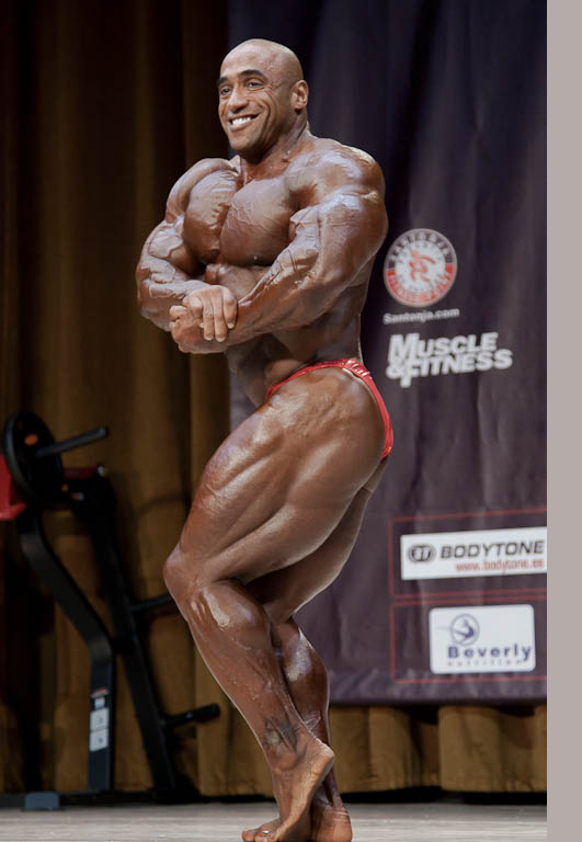 Деннис Джеймс, Dennis James на турнире Мистер Европа Про 2010