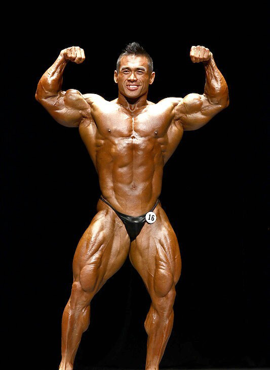 Хидетада Ямагиши, Hidetada Yamagishi на турнире Про Бодибилдинг Уикли Тампа 2011