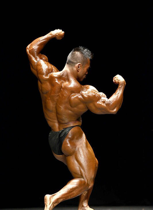 Хидетада Ямагиши, Hidetada Yamagishi на турнире Про Бодибилдинг Уикли Тампа 2011